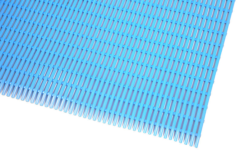 Corner product image of blue, PVC Safety Grip Tubular Mat