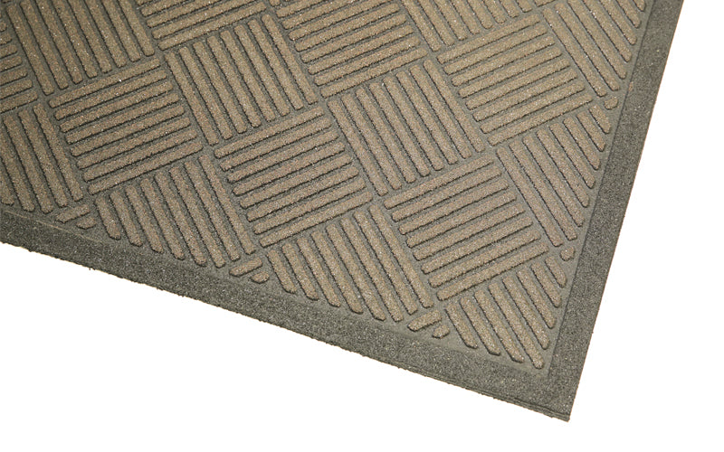 Corner image of the cleanscrape mat in chestnut when has a raised border to hold water.