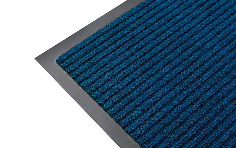Corner image of the tough rib entrance mat in blue with rubber edging