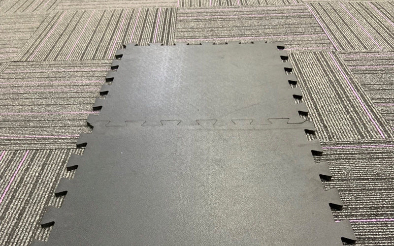Interconnecting gym tiles fit seamlessly together leaving a nice even level on top of the floor.