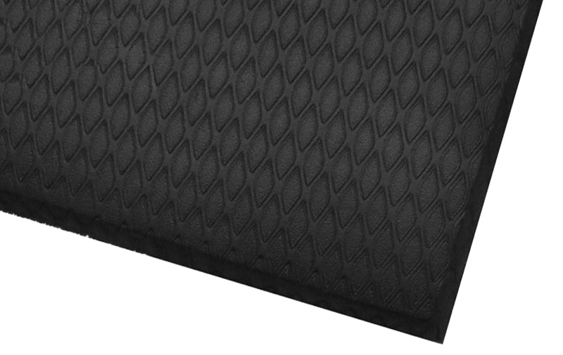 Corner product image of black Comfort Max Mat made from a closed-cell nitrile/PVC-blended foam